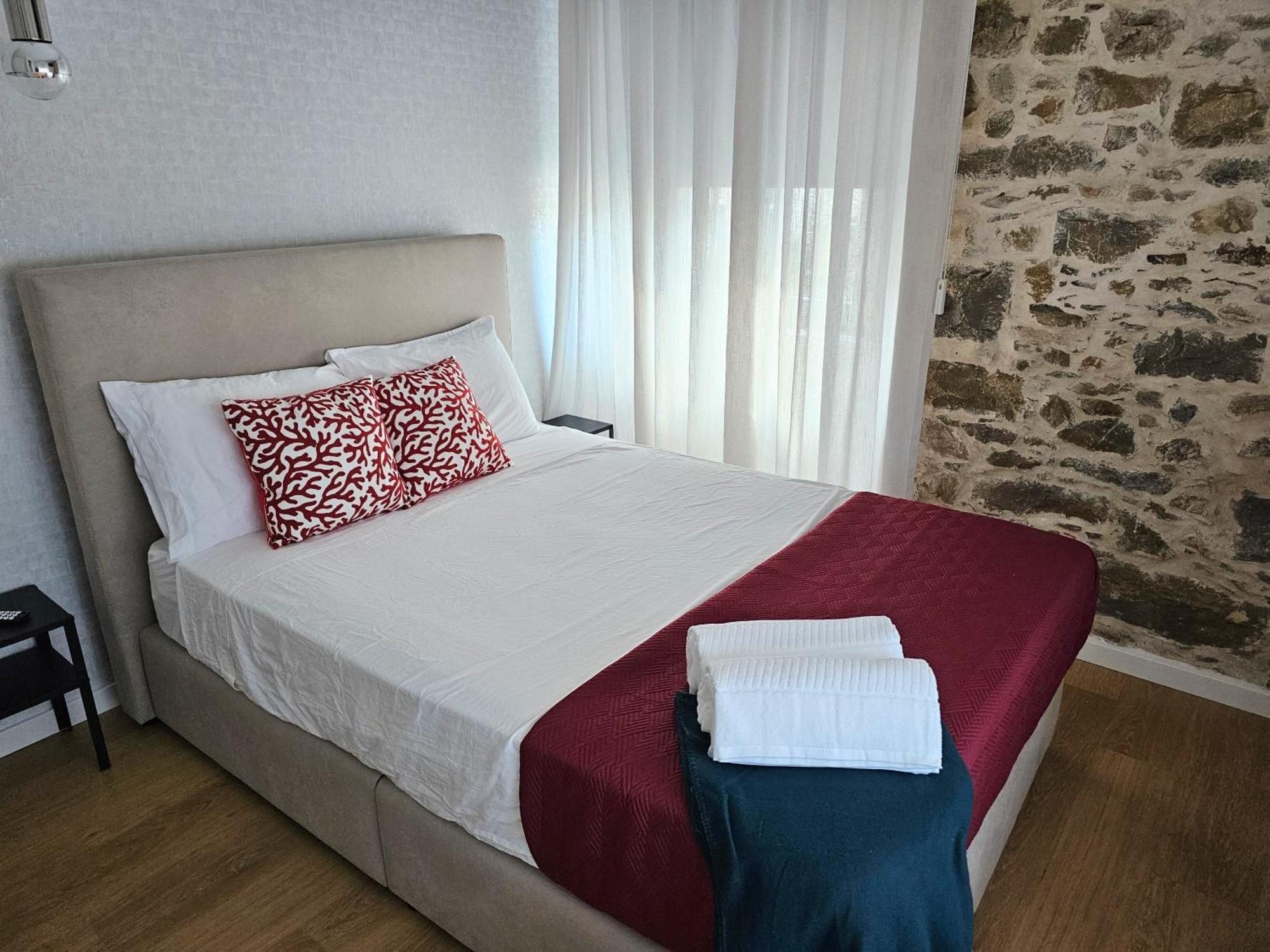 Surfsoul Guesthouse - Bed And Breakfast 佩尼契 外观 照片